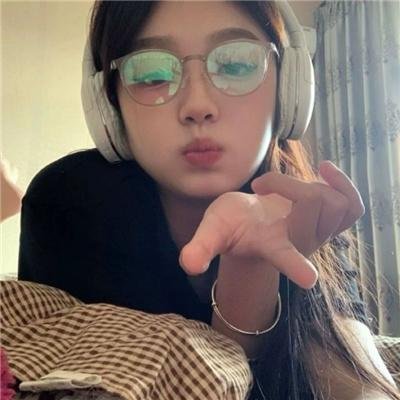 天才：黑色石榴石